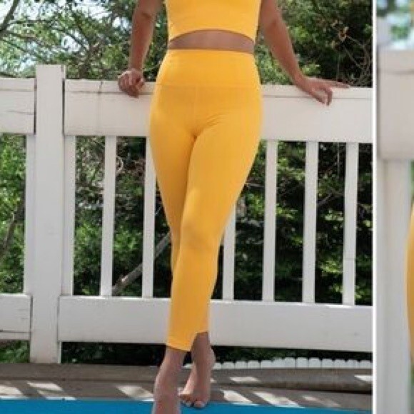 Girlfriend Collective Marigold Yellow Crop Workout Leggings Small Capri Sporty - Picture 1 of 10
